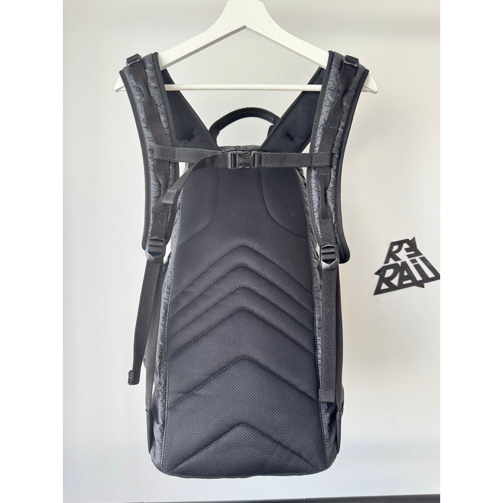 Moncler Jet Tech Nylon Metal Ripstop Backpack - Picture 5 of 11